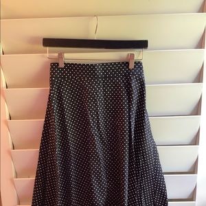 Black and white high-waisted skirt